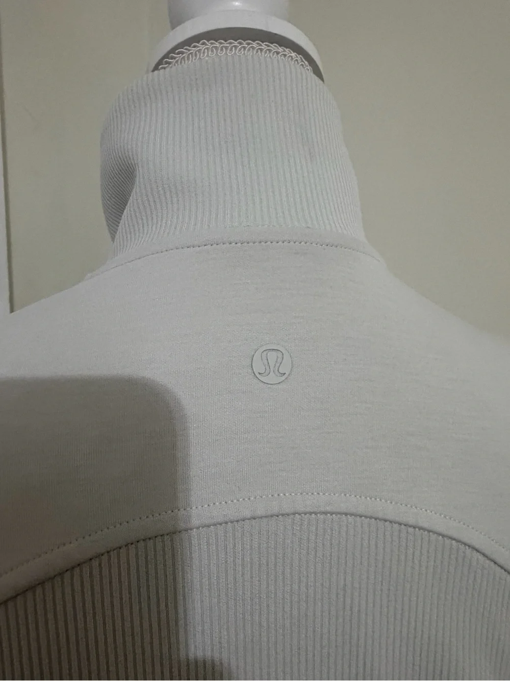 lululemon athletica euc no